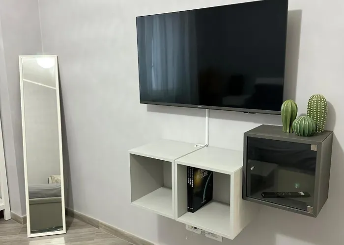 Apartment Trento House Zona Stazione Centro Storico Parma