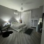 Trento House Zona Stazione Centro Storico 아파트 *
