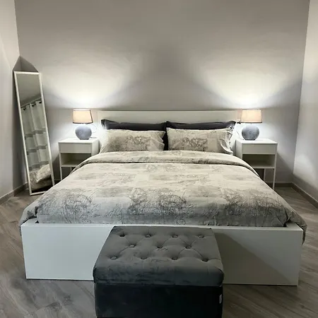 Lägenhet Trento House Zona Stazione Centro Storico *