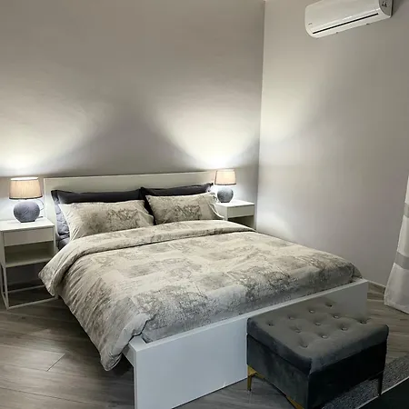 Trento House Zona Stazione Centro Storico 아파트 파르마