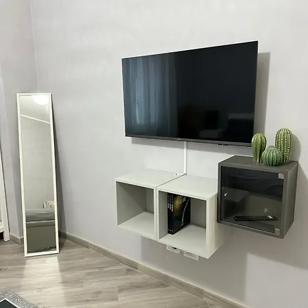 Appartement Trento House Zona Stazione Centro Storico Parme